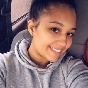 Meet your Posher, Myranda